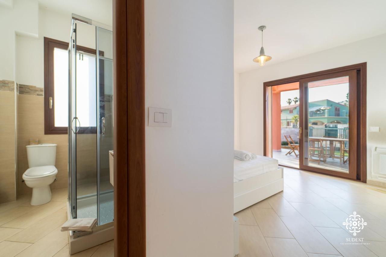 Villa Seaside - Beach Retreat With Jacuzzi 锡拉库扎 外观 照片