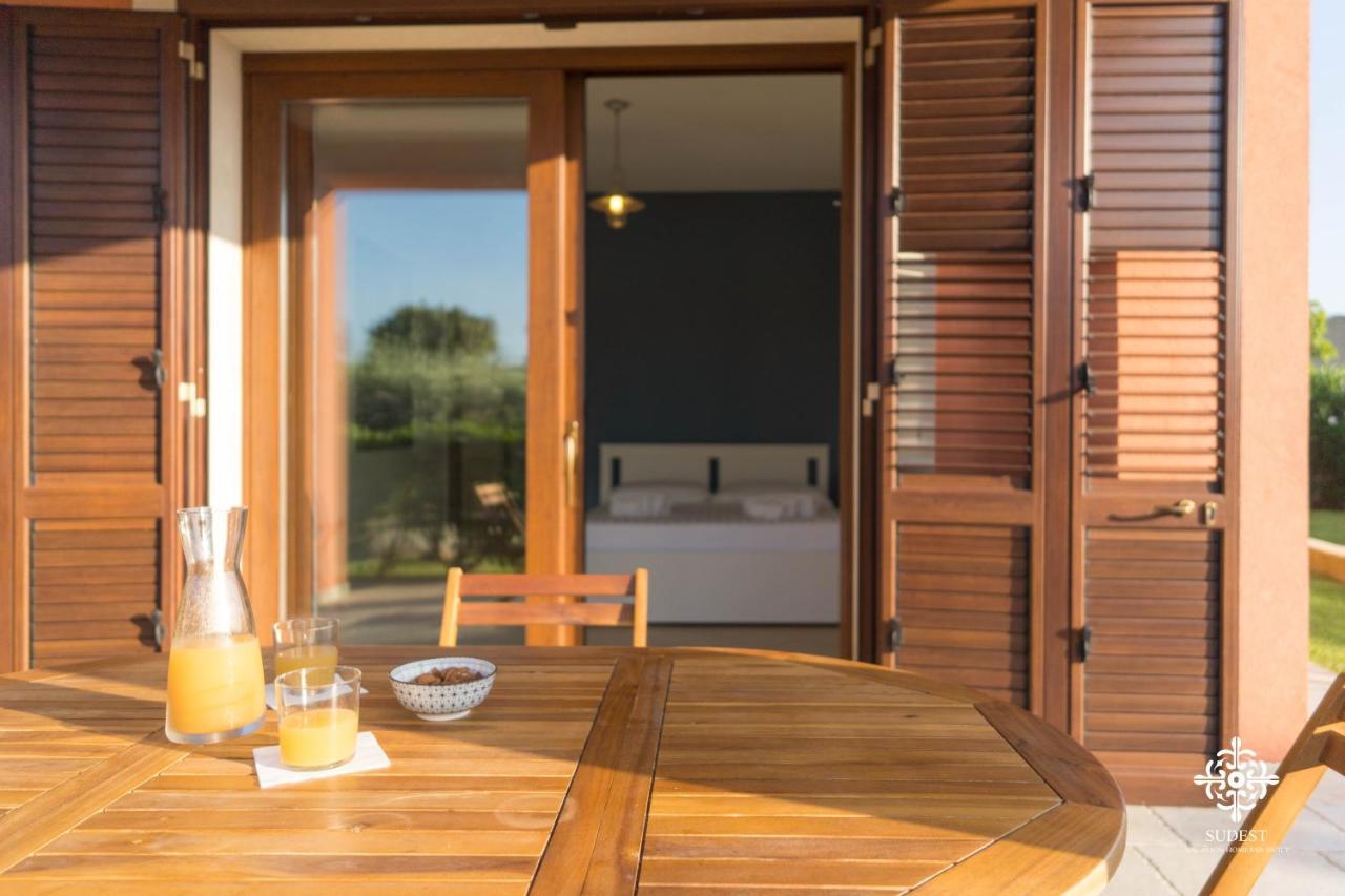 Villa Seaside - Beach Retreat With Jacuzzi 锡拉库扎 外观 照片